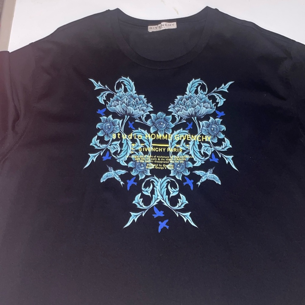 Givenchy Tshirt